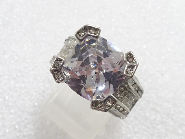 JAPANESE KIMONO / ANTIQUE CRYSTAL RING (SIZE 17.5)
